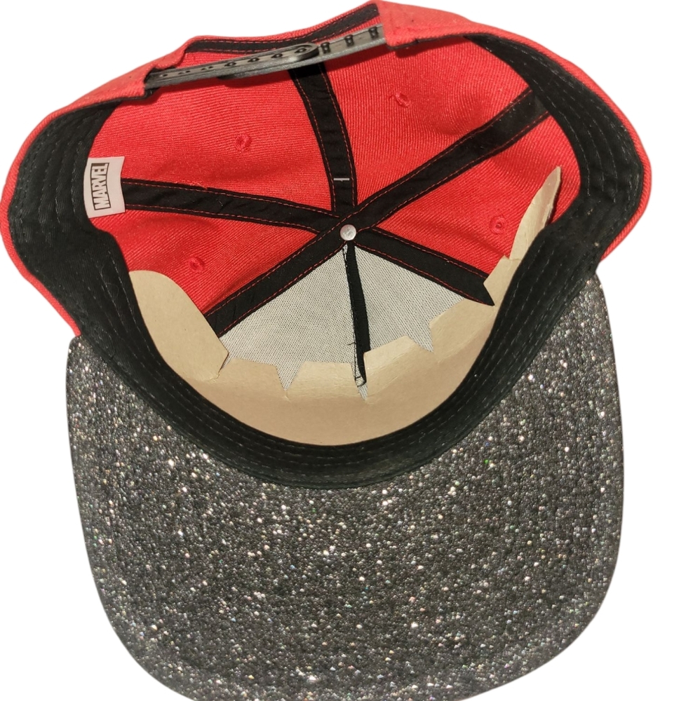 Marvel Red and Black Snapback Hat with Graphic Design - Picture 2 of 3
